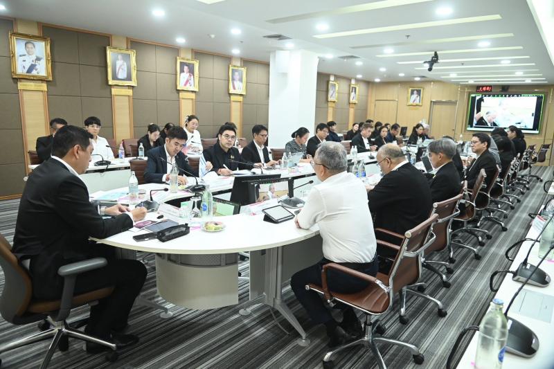 รมว.พม. เป็นประธาน�