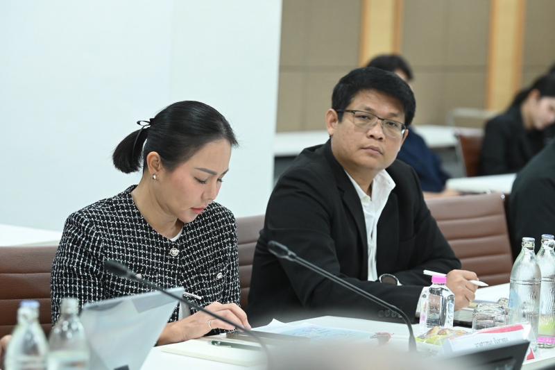 รมว.พม. เป็นประธาน�