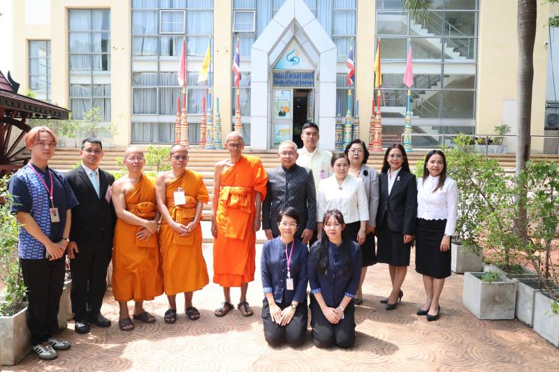 ปลัด พม. เป็นประธา�
