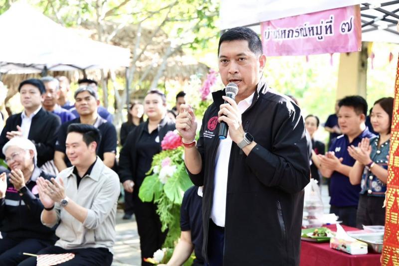 รมว.พม. ลงพื้นที่จ�