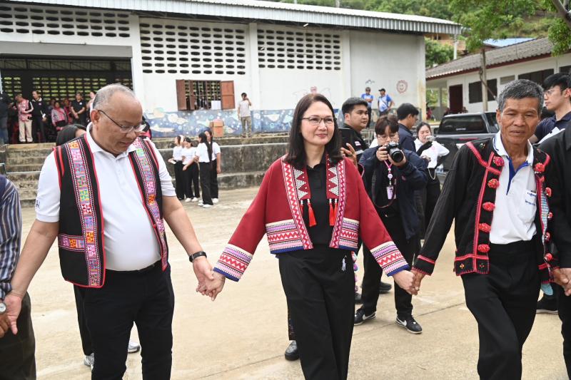 รมว.พม. ร่วมกับ รมช.