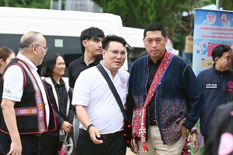 รมว.พม. ร่วมกับ รมช.