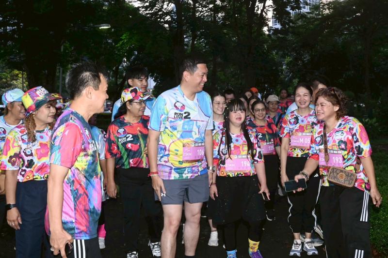 รมว.พม. เป็นประธาน�