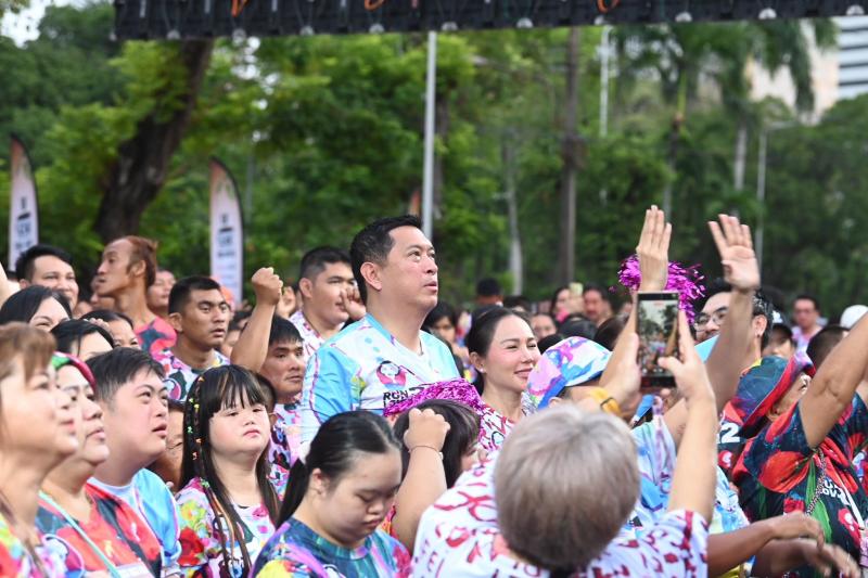 รมว.พม. เป็นประธาน�