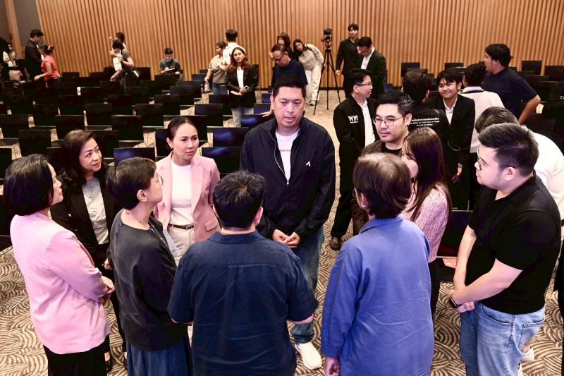 รมว.พม. เป็นประธาน�