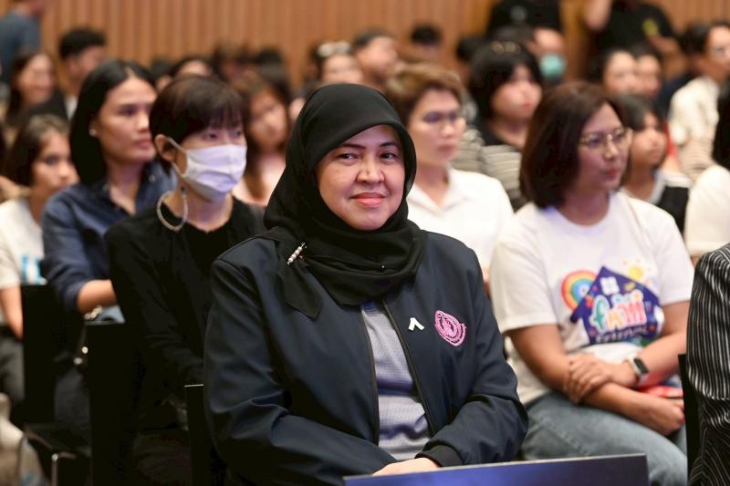 รมว.พม. เป็นประธาน�