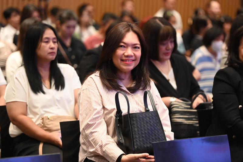 รมว.พม. เป็นประธาน�
