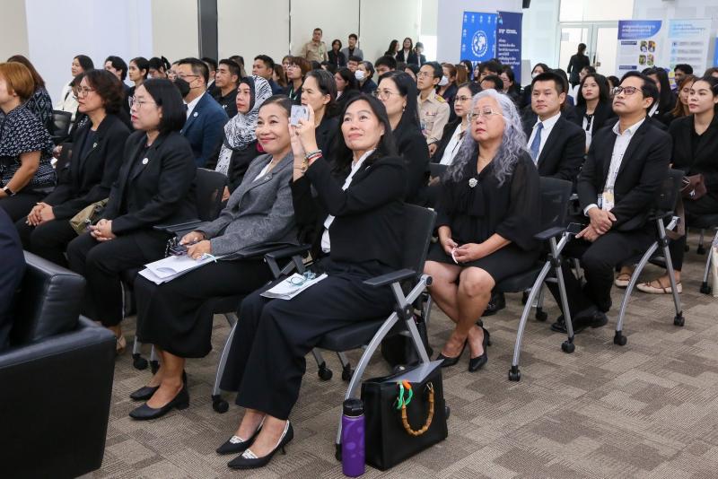 ปลัด พม. เป็นประธา�