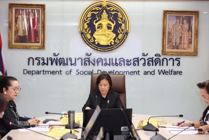 นางสาวสุนีย์ ศรีส�
