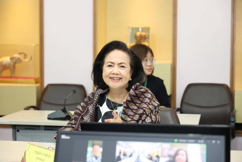 นางสาวสุนีย์ ศรีส�