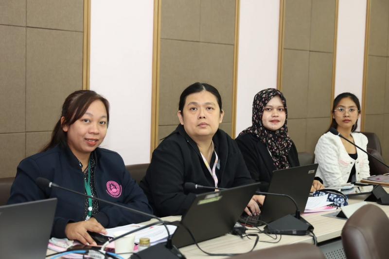 นางสาวสุนีย์ ศรีส�