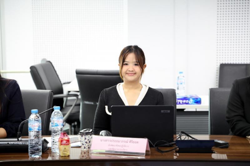 นางเตือนใจ คงสมบั�