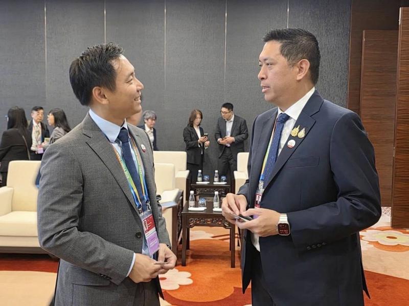 รมว.พม. หารือทวิภา�