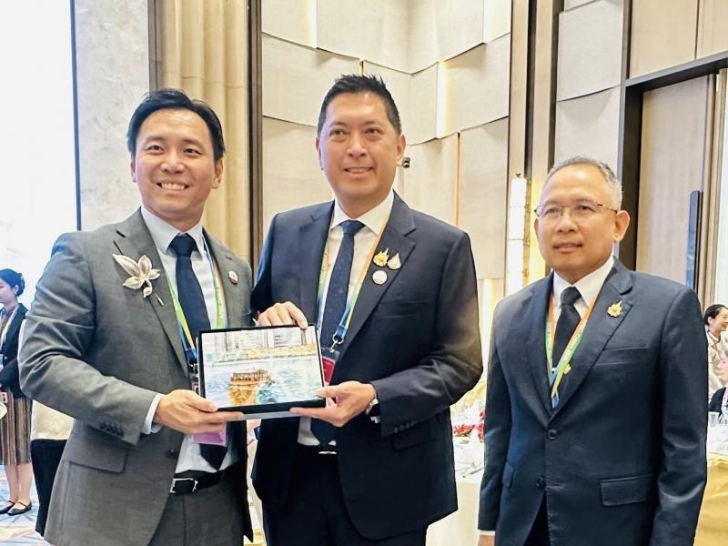รมว.พม. หารือทวิภา�