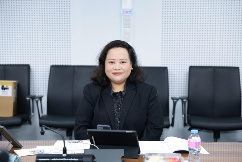 นางสาวสุนีย์ ศรีส�