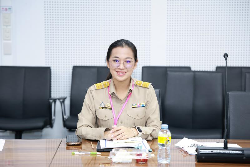 นางสาวสุนีย์ ศรีส�
