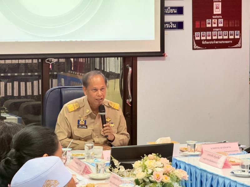 นางศิริลักษณ์ มีม�