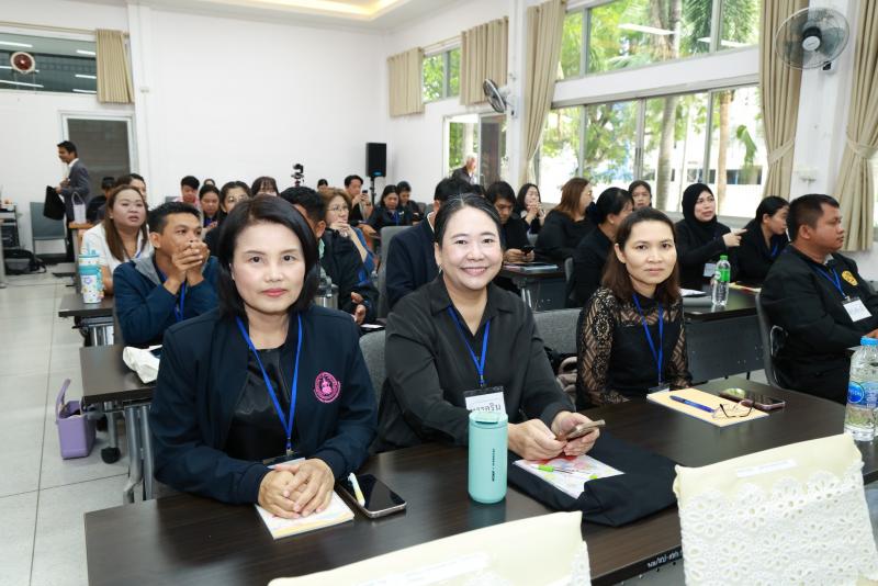 นางเตือนใจ คงสมบั�