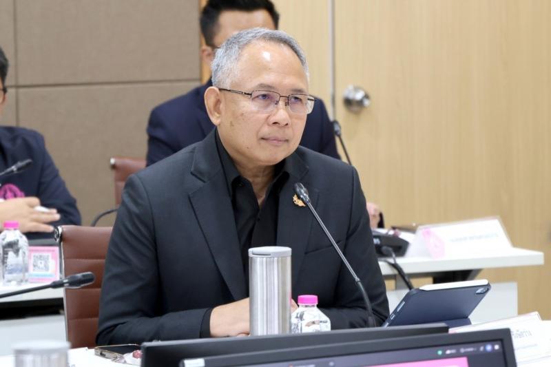 รมว.พม. เป็นประธาน�