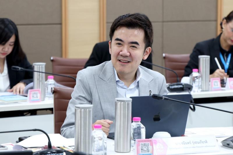 รมว.พม. เป็นประธาน�