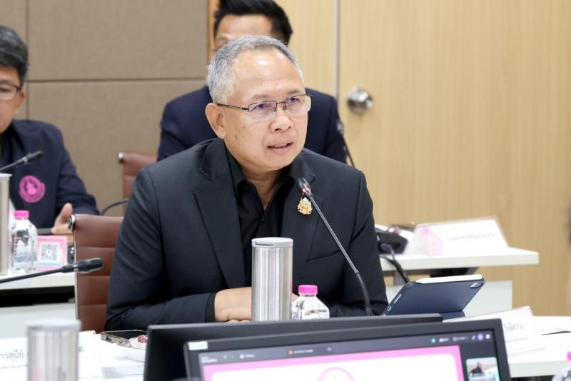รมว.พม. เป็นประธาน�