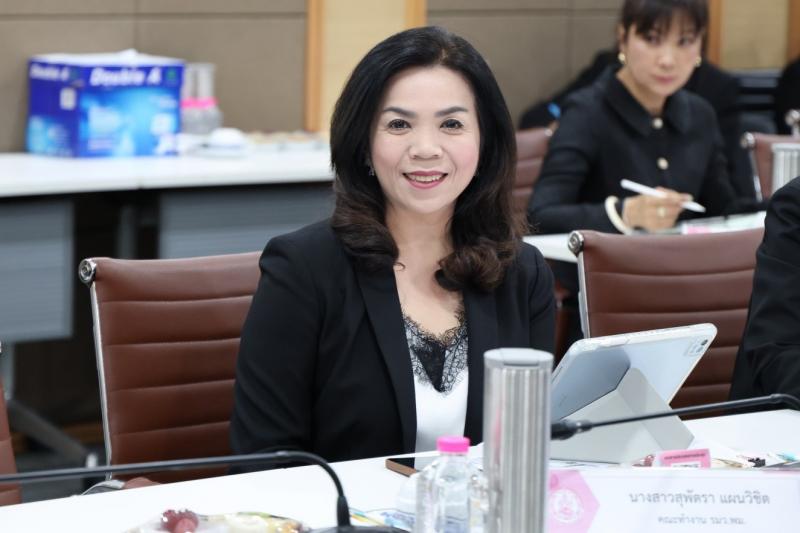 รมว.พม. เป็นประธาน�