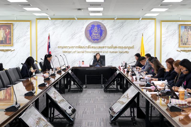 นางสาวสุนีย์ ศรีส�