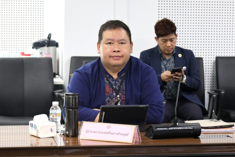 นางสาวสุนีย์ ศรีส�