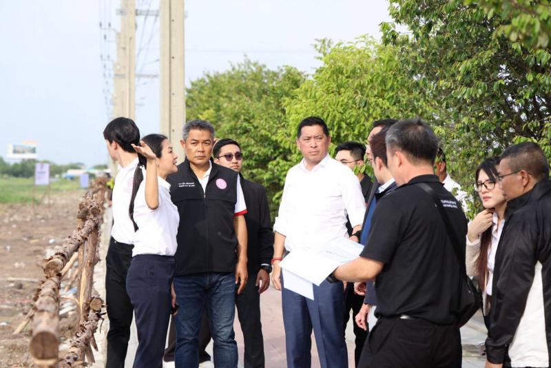 "นิกร" รมว.พม. นำ�