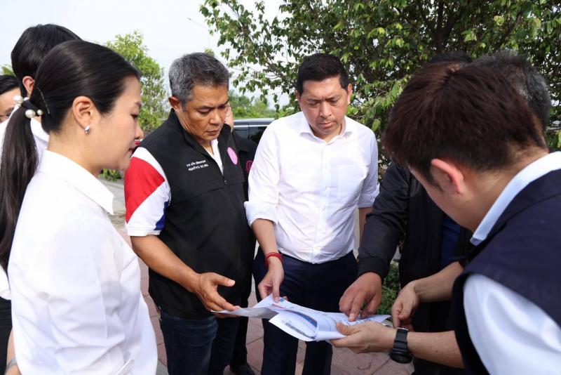 "นิกร" รมว.พม. นำ�