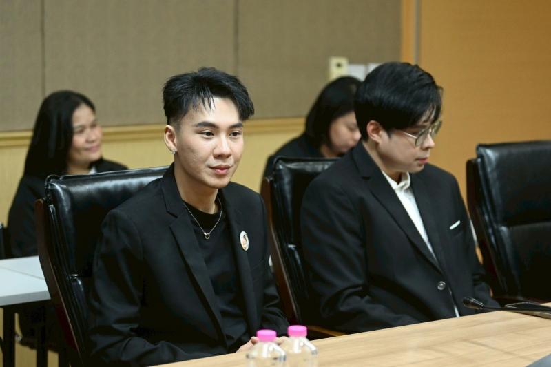 รมว.พม. เป็นประธาน�