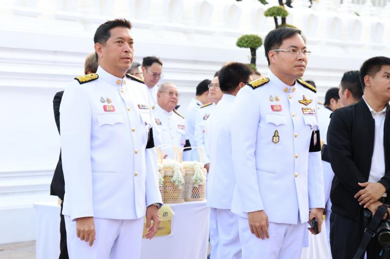 รมว.พม. ร่วมพิธีสว�
