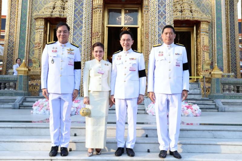 รมว.พม. ร่วมพิธีสว�