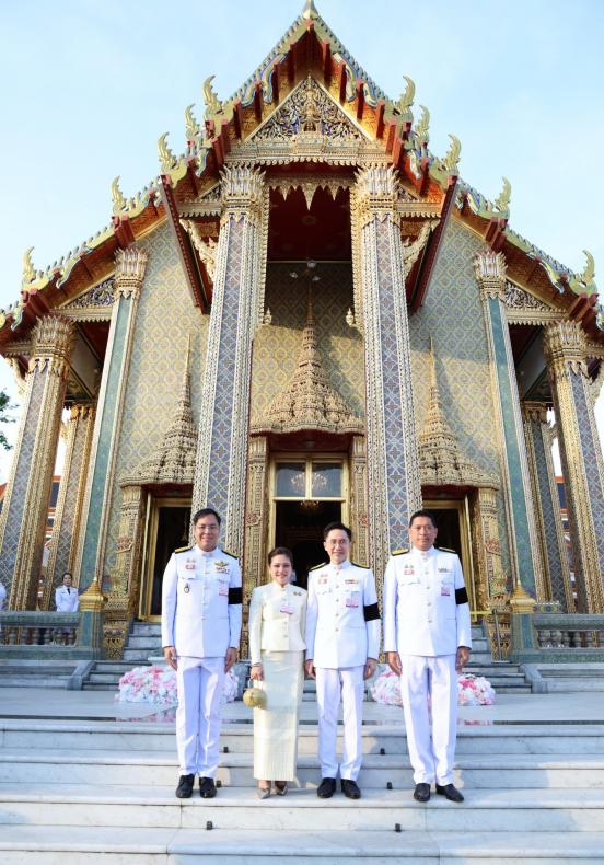 รมว.พม. ร่วมพิธีสว�