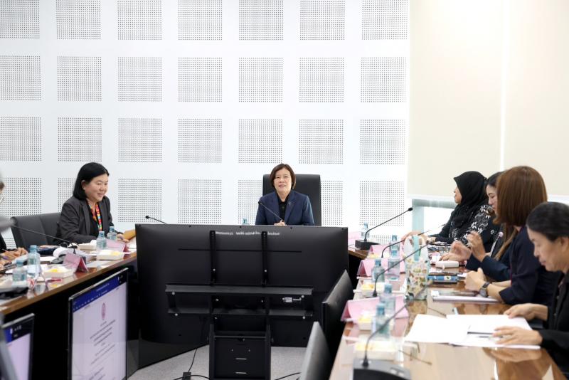 นางสาวสุนีย์ ศรีส�
