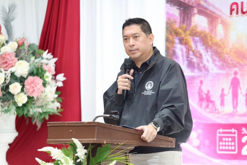 รมว.พม. เป็นประธาน�