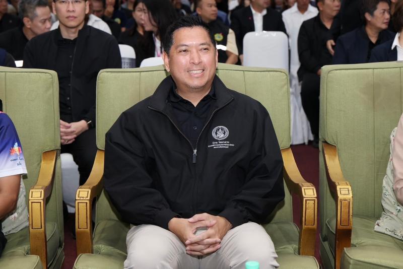 รมว.พม. เป็นประธาน�