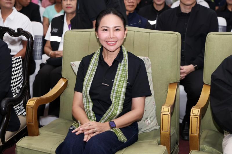 รมว.พม. เป็นประธาน�