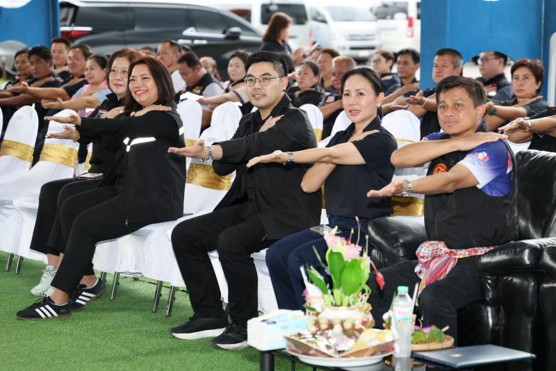 รมว.พม. เป็นประธาน�