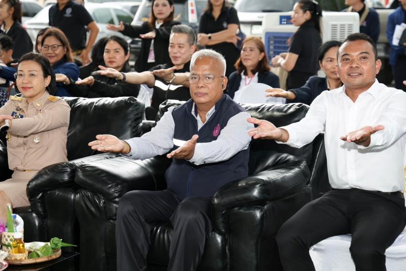 รมว.พม. เป็นประธาน�