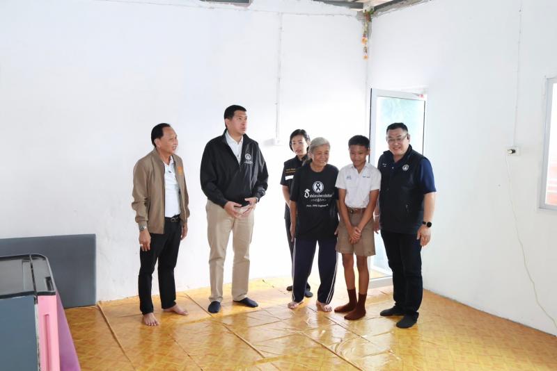 รมว.พม. ลงพื้นที่อ�