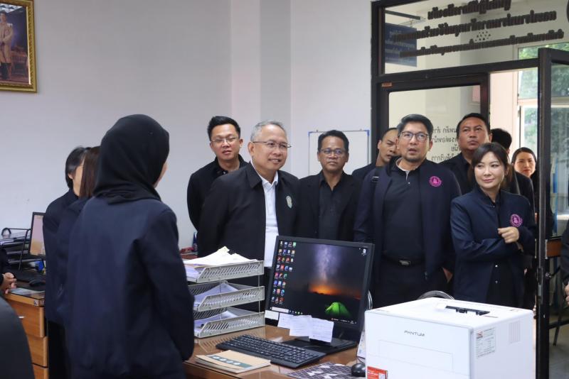 ปลัด พม. ลงพื้นที่�