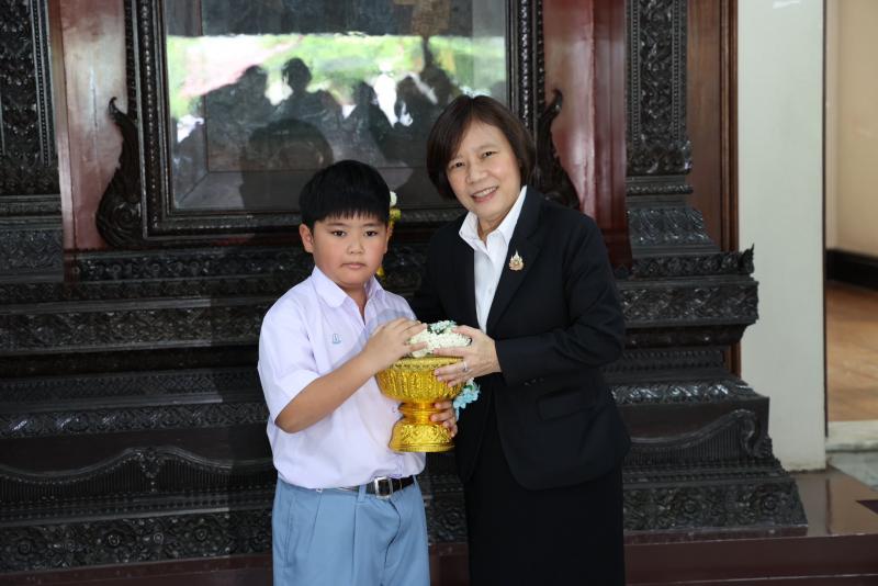 นางสาวสุนีย์ ศรีส�