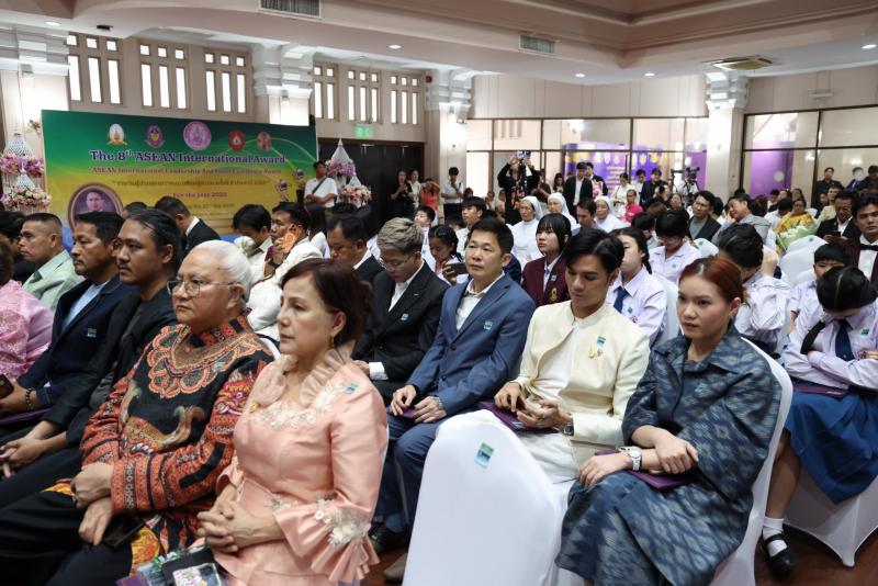 นางสาวสุนีย์ ศรีส�