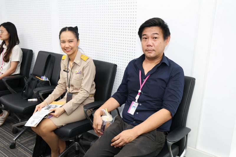 นางศิริลักษณ์ มีม�