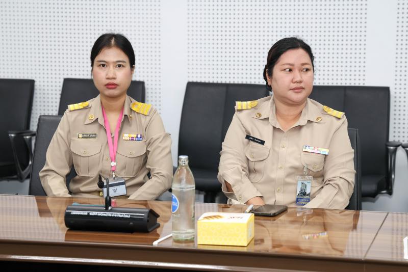นางศิริลักษณ์ มีม�