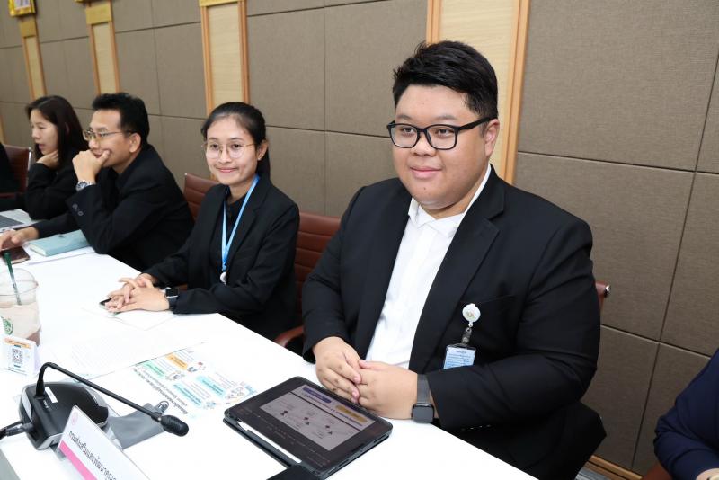 นางเตือนใจ คงสมบั�