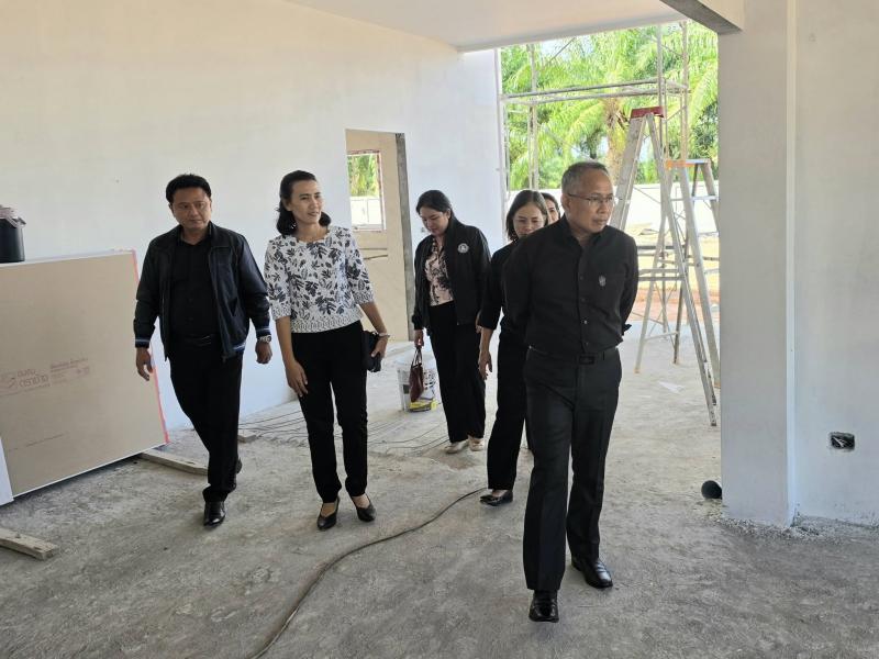 ปลัด พม. ลงพื้นที่�