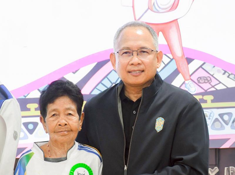ปลัด พม. ลงพื้นที่�