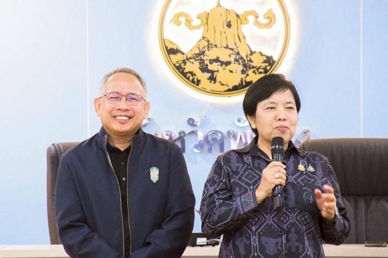 ปลัด พม. ลงพื้นที่�